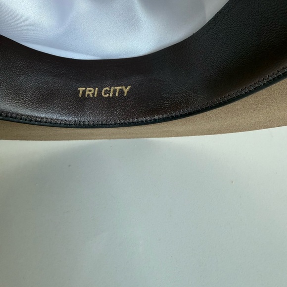 Stetson Brown Wide-Brim Hat with Pink Band - Picture 3 of 7